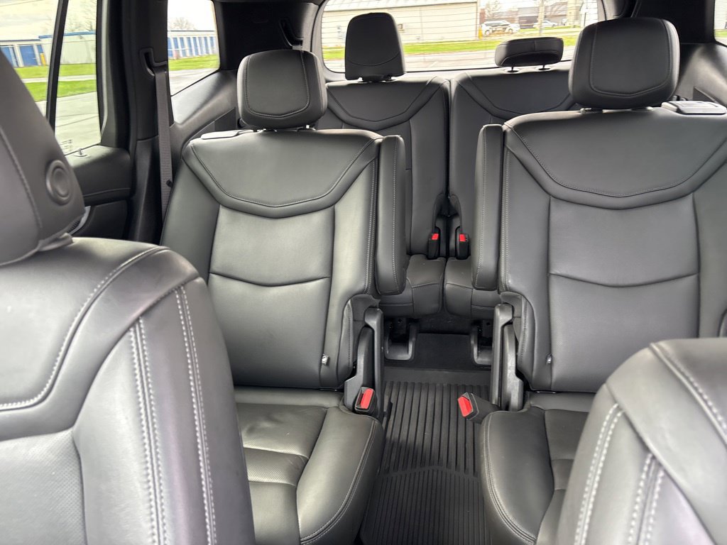 Used 2024 Cadillac XT6 Sport w/ LPO, Floor Liner Package AWD/4WD image 27