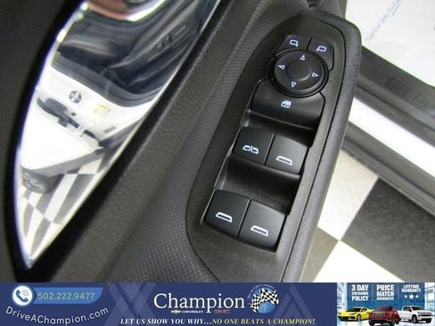 Certified 2023 Chevrolet Equinox RS AWD/4WD image 20
