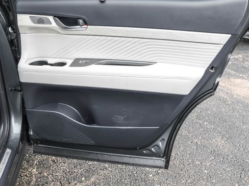 Used 2024 Hyundai Palisade Calligraphy image 32