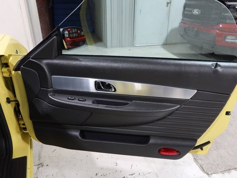 Used 2002 Ford Thunderbird RWD image 14