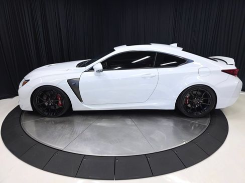 Used 2015 Lexus RC F w/ Premium Package RWD image 9