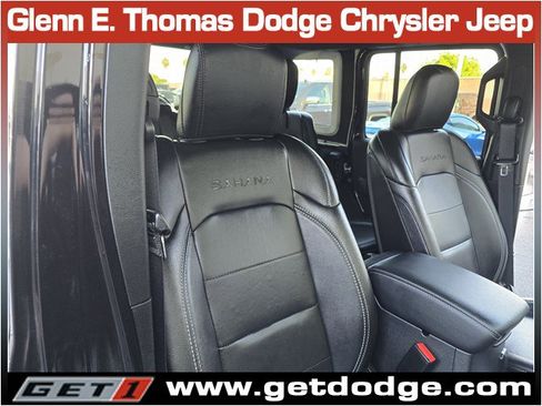 Used 2022 Jeep Wrangler Unlimited Sahara image 32