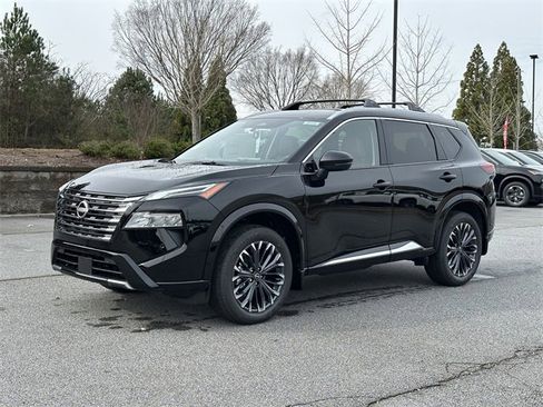 New 2026 Nissan Rogue Platinum image 3