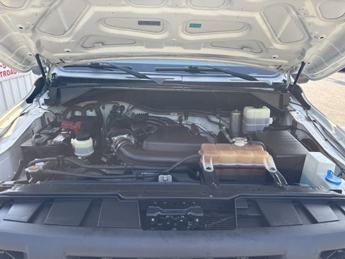 Used 2018 Nissan NV 1500 SV image 35