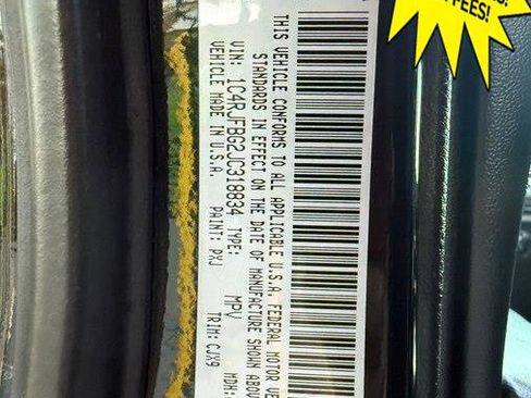 Used 2018 Jeep Grand Cherokee Limited image 30