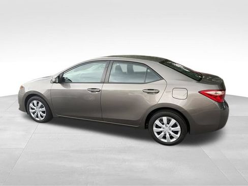 Used 2017 Toyota Corolla LE FWD image 28