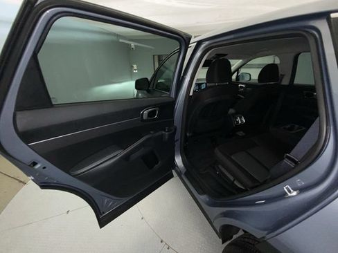 Used 2025 Kia Sorento LX FWD image 22
