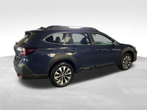 Used 2023 Subaru Outback Limited image 6