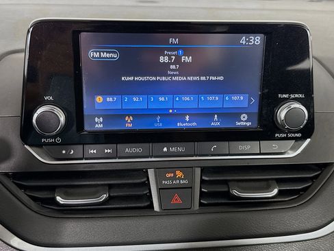 Used 2023 Nissan Altima 2.5 S FWD image 17