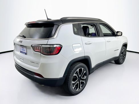 Used 2022 Jeep Compass Limited image 5