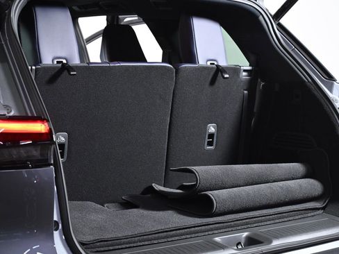 Certified 2026 INFINITI QX60 Sport w/ Dark Cargo Package image 36