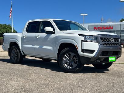 New 2025 Nissan Frontier SV w/ Tow Package