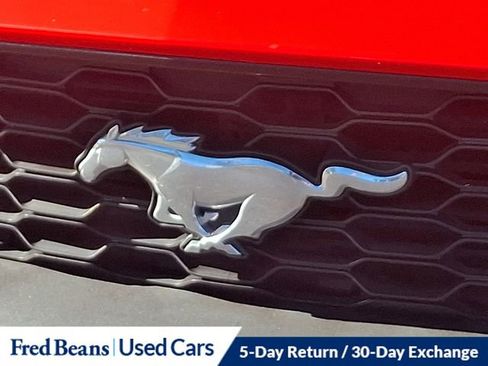 Certified 2018 Ford Mustang Coupe image 33