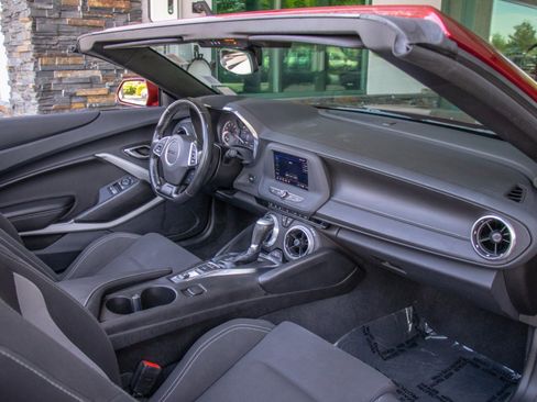 Used 2023 Chevrolet Camaro LT image 18