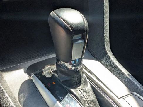 Used 2019 Honda Civic Sport image 8