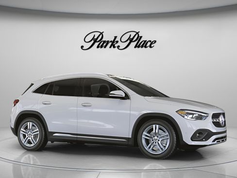 Certified 2021 Mercedes-Benz GLA 250 image 29