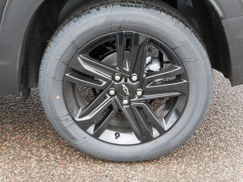 New 2026 Chevrolet TrailBlazer LT w/ Convenience Package AWD/4WD image 3