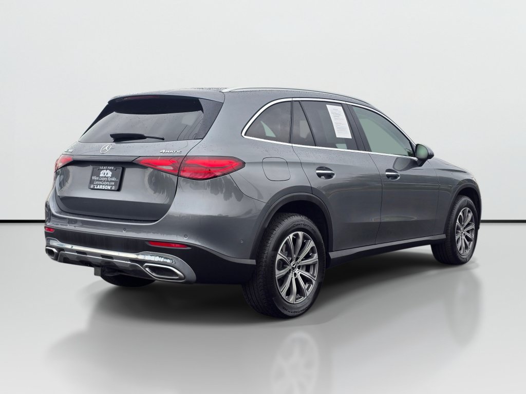 Used 2023 Mercedes-Benz GLC 300 4MATIC w/ Exclusive Trim Package image 5