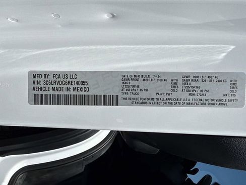 Used 2024 RAM ProMaster 2500 w/ Convenience Group image 37