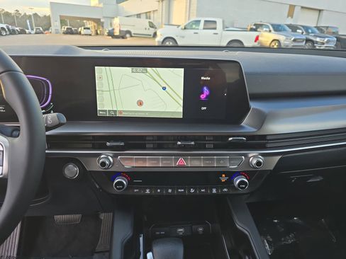 New 2025 Kia Telluride LX image 21