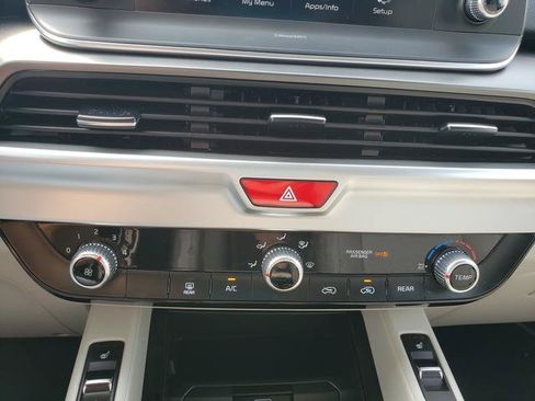 Used 2020 Kia Telluride S AWD/4WD image 25