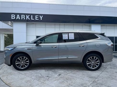 Certified 2024 Buick Enclave Avenir FWD image 6