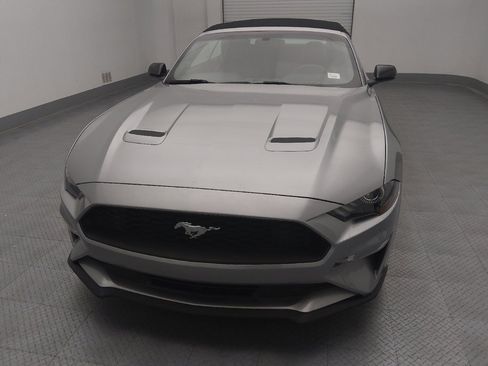 Used 2020 Ford Mustang Premium RWD image 15