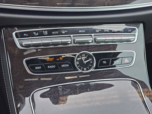 Used 2019 Mercedes-Benz E 300 image 15