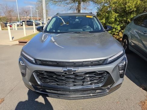 Used 2024 Chevrolet Trax ACTIV w/ Sunroof Package image 5