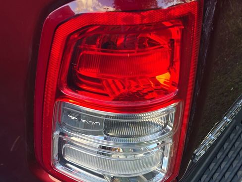 Used 2019 RAM 1500 Big Horn image 5