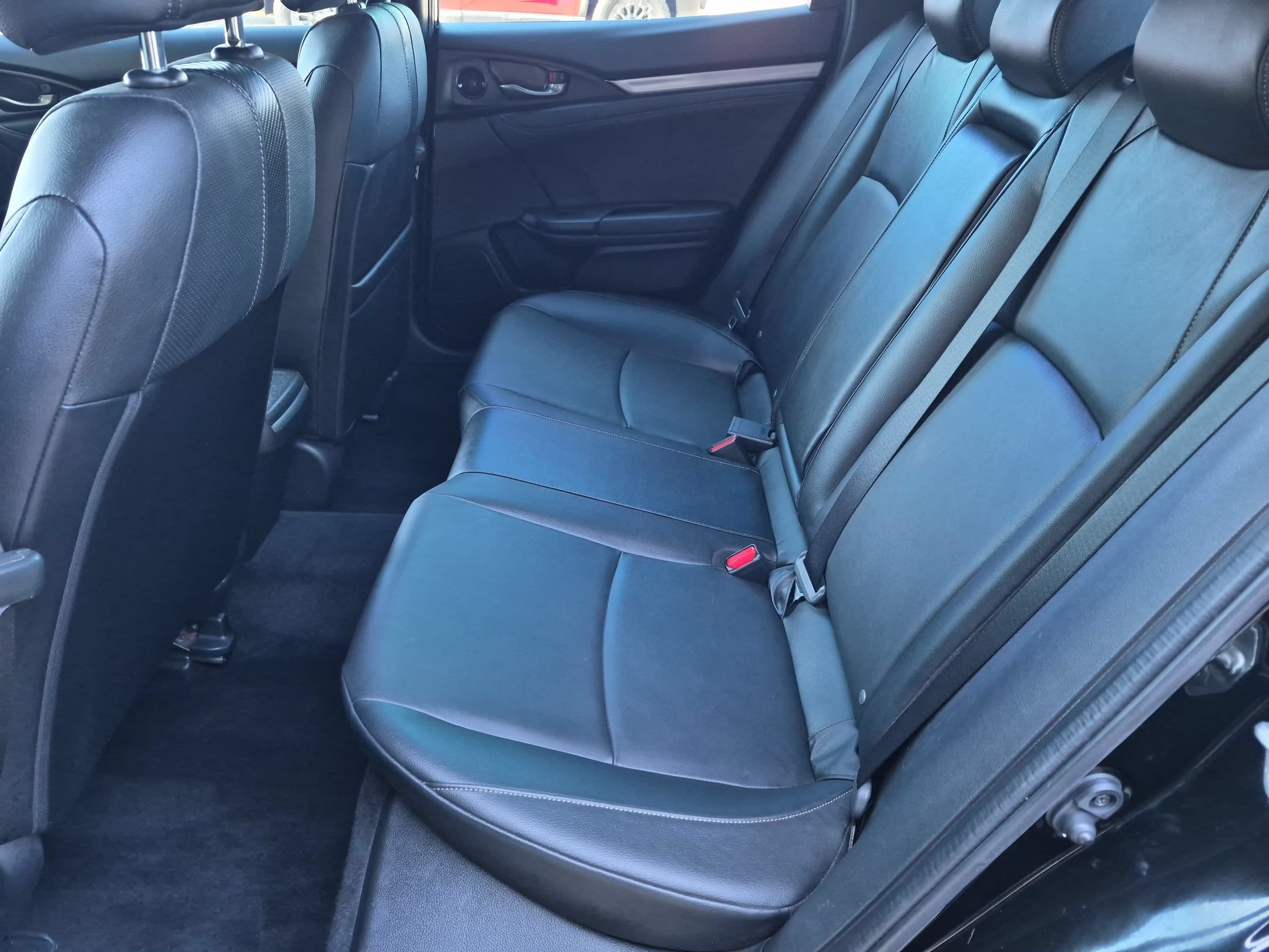 Used 2018 Honda Civic EX-L image 24