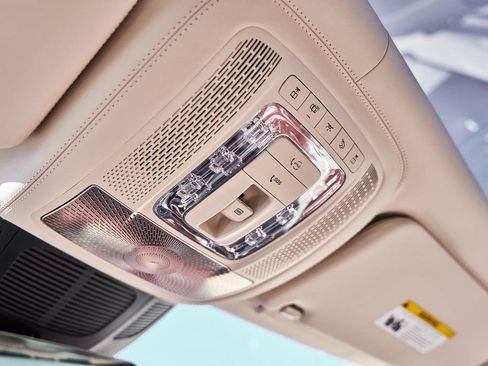 Used 2026 Mercedes-Benz Maybach GLS 600 4MATIC image 93