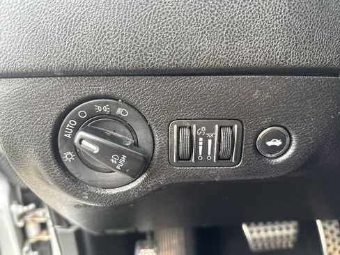 Used 2022 Dodge Charger R/T w/ Blacktop Package image 17