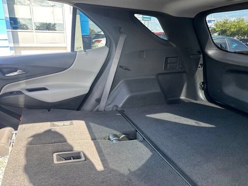 Used 2022 Chevrolet Equinox LT FWD image 10