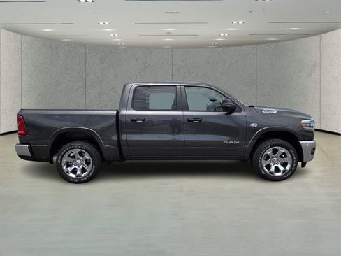 New 2026 RAM 1500 Big Horn AWD/4WD image 3