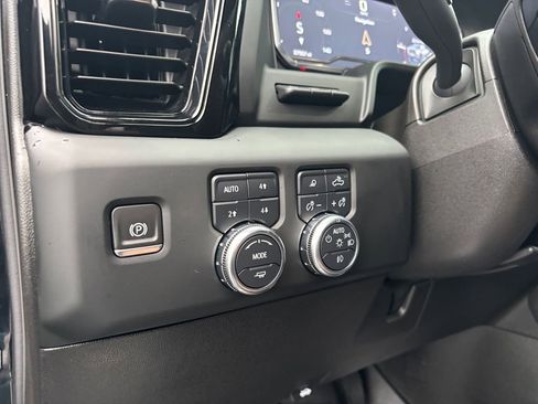 Used 2024 GMC Sierra 2500 AT4 w/ AT4 Premium Plus Package image 23