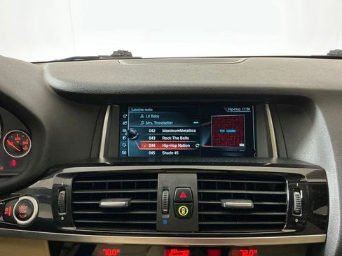 Used 2017 BMW X3 sDrive28i RWD image 11