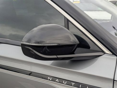 Used 2024 Lincoln Nautilus Premier w/ Equipment Group 102A image 11