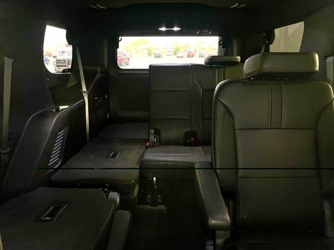 Used 2024 Chevrolet Tahoe RST w/ Luxury Package AWD/4WD image 24