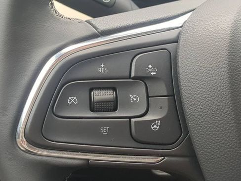 Used 2026 Buick Encore GX Avenir w/ Avenir Technology Package FWD image 24
