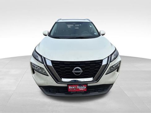 Certified 2023 Nissan Rogue SV w/ SV Premium B Package FWD image 2