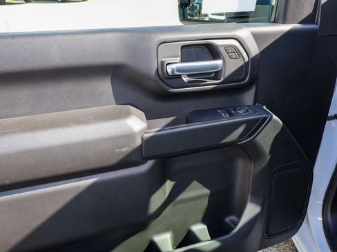 New 2026 GMC Sierra 2500 Pro AWD/4WD image 9