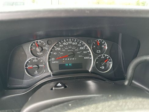 New 2025 GMC Savana 3500 w/ Power Convenience Package RWD image 15