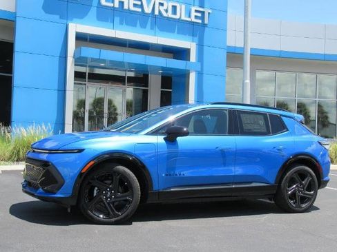 New 2025 Chevrolet Equinox EV RS image 2