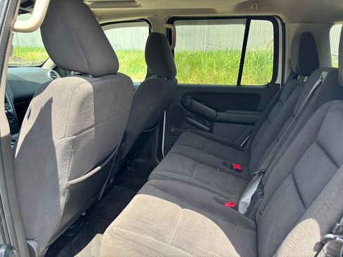 Used 2009 Ford Explorer XLT AWD/4WD image 11