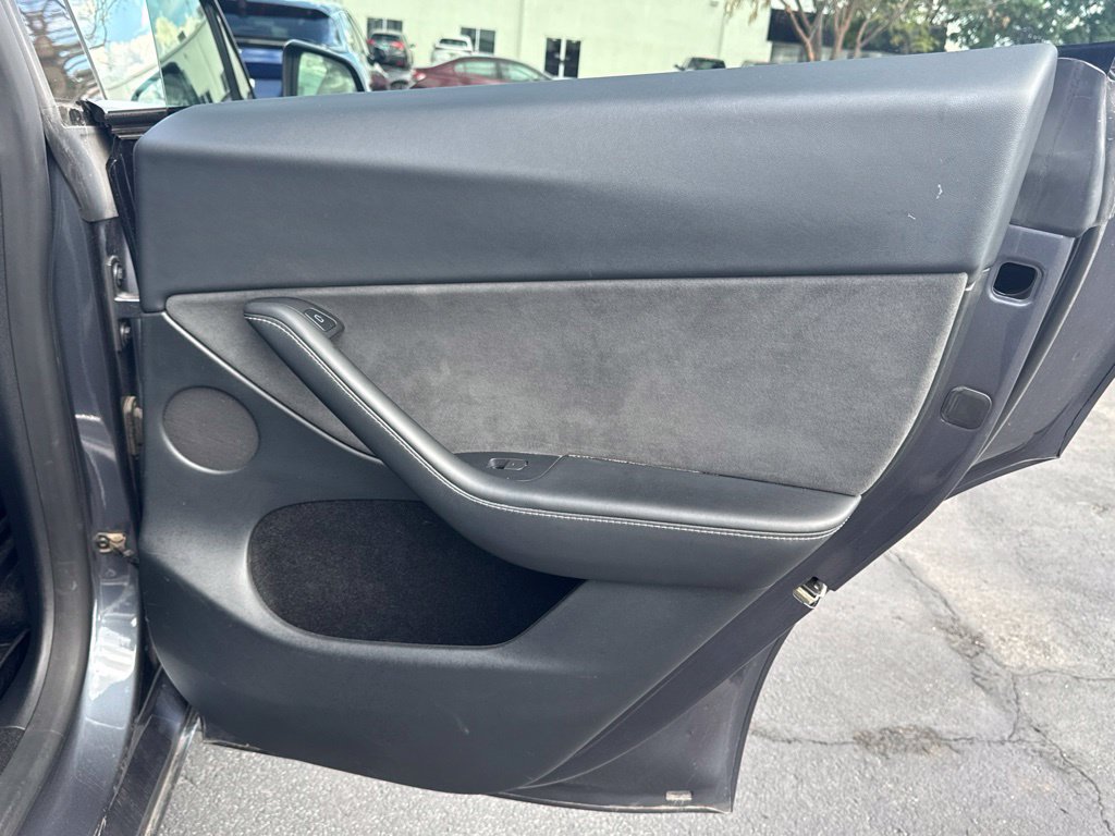 Used 2023 Tesla Model Y Long Range AWD/4WD image 20