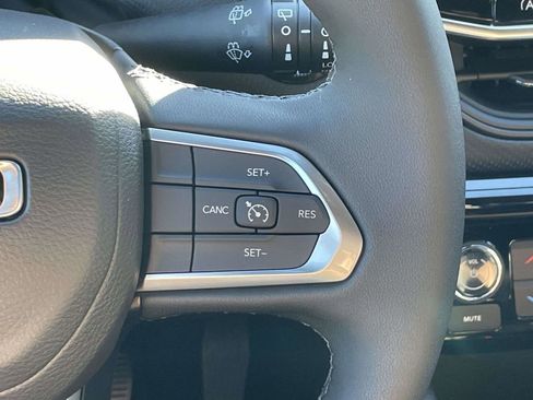 New 2026 Jeep Compass Latitude image 15