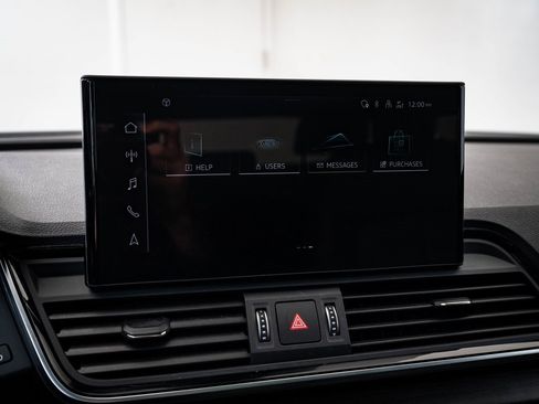 Used 2023 Audi Q5 2.0T Premium w/ Convenience Package image 32