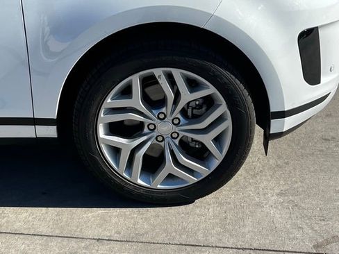 Used 2023 Land Rover Range Rover Evoque S image 5