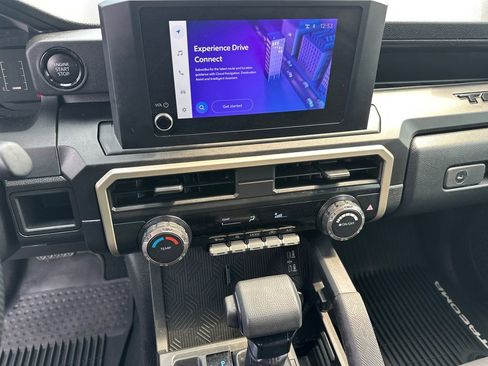 Used 2025 Toyota Tacoma SR image 28